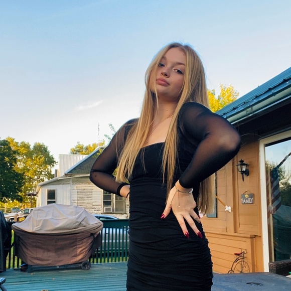 Meet the Posher Other - Meet your Posher, Skylar